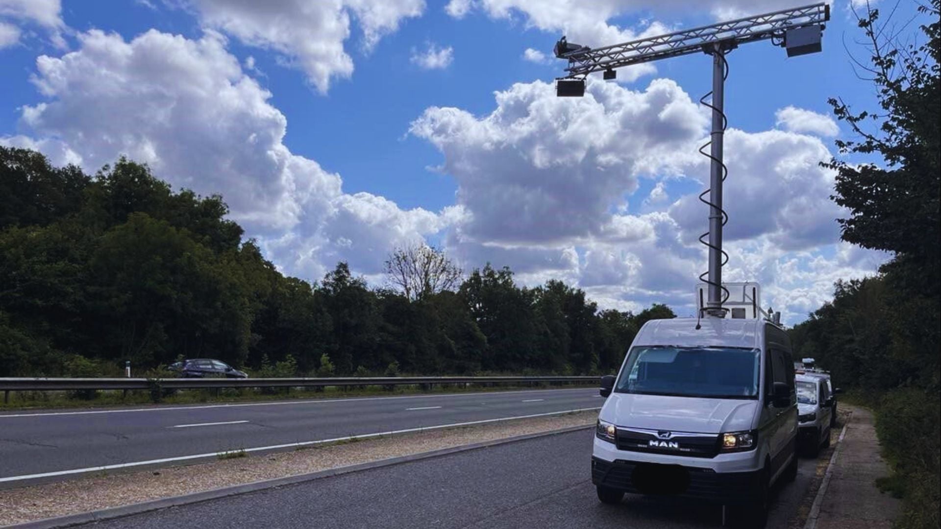 AI Speed Cameras Unveiled: Everything You Need to Know | Sweven Blogs