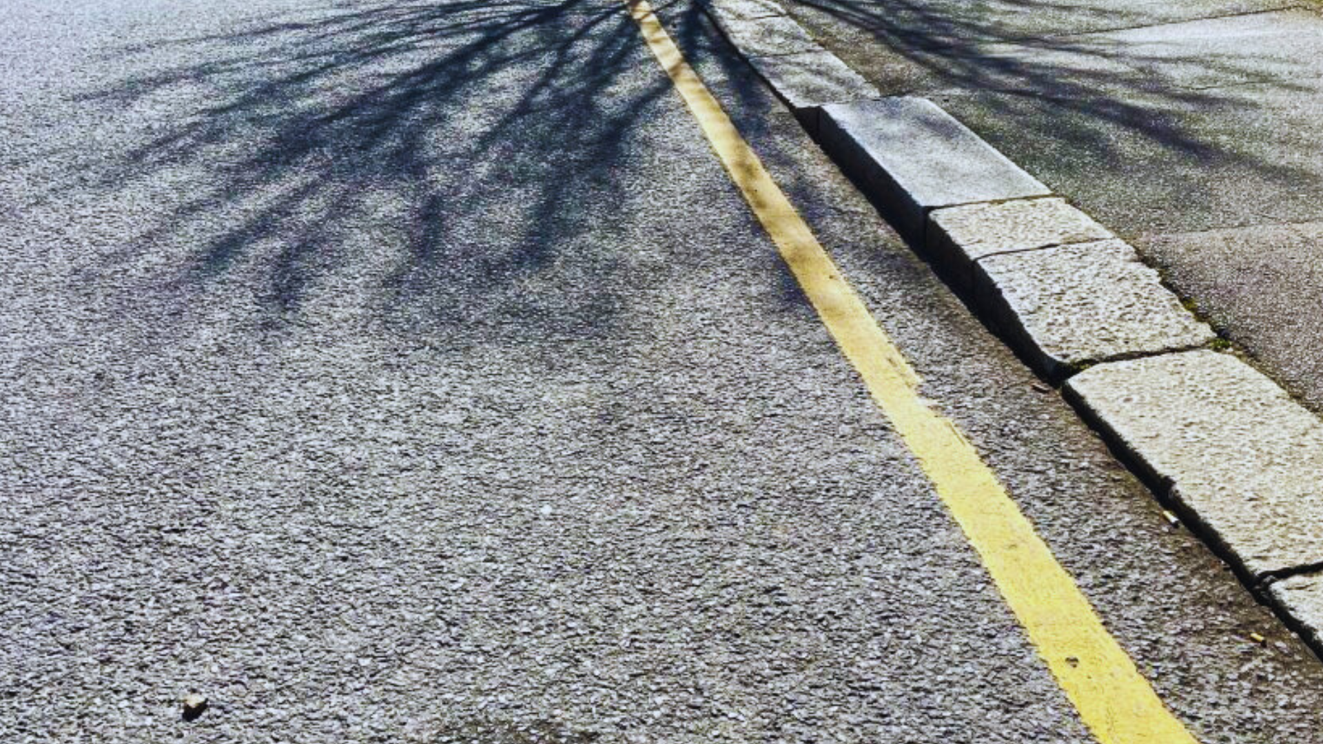 Can I Park on a Single Yellow Line?